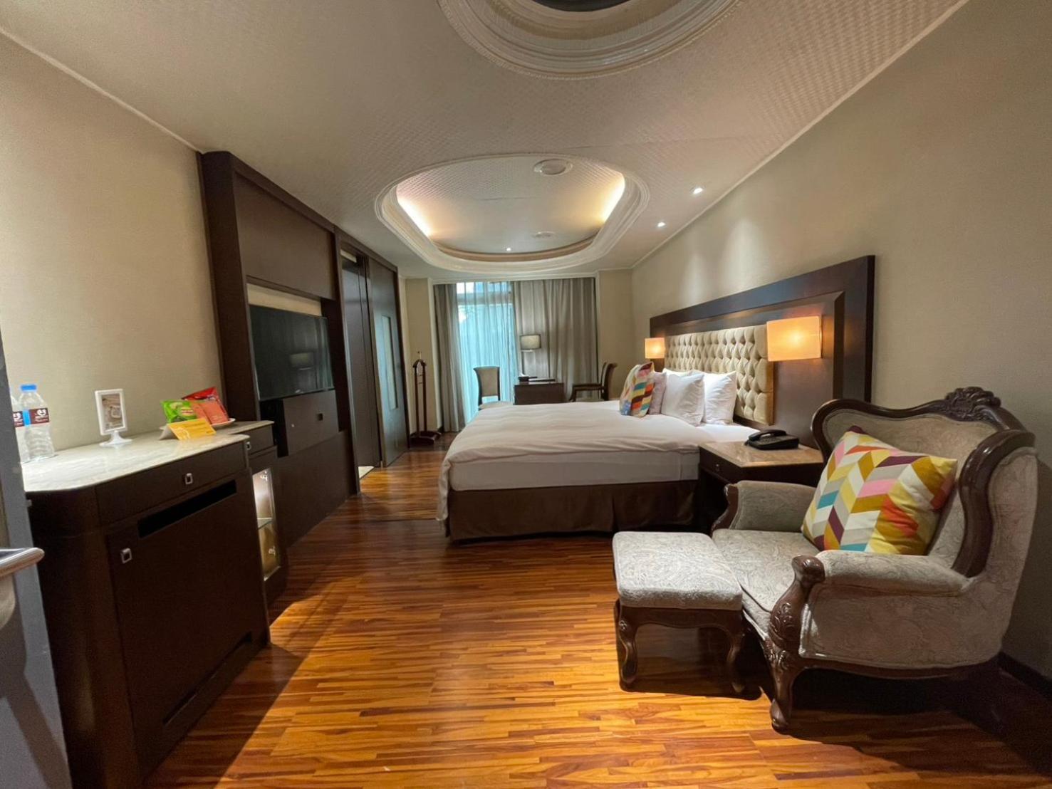 Taipei Charming City Hotel Экстерьер фото